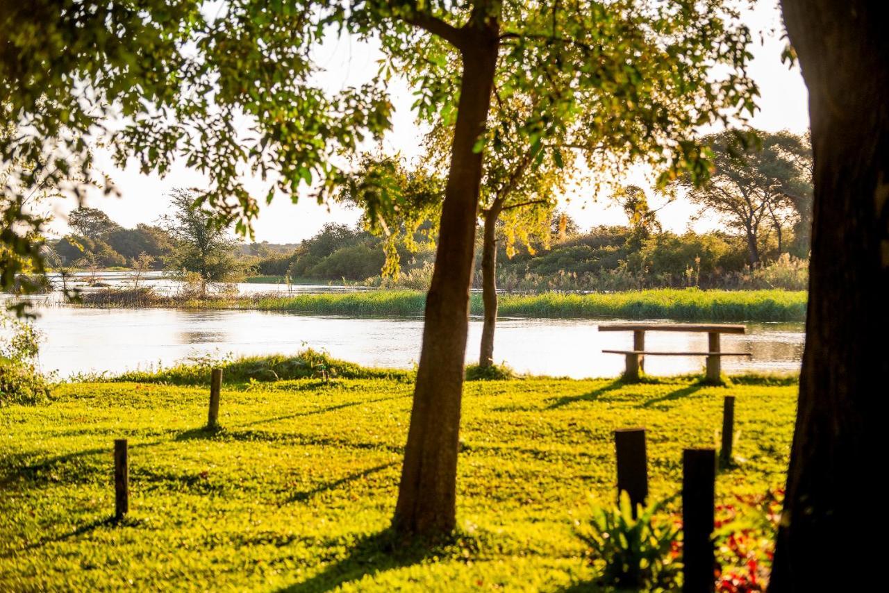 Zambezi Mubala Campsite Катима-Мулило Экстерьер фото